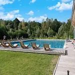 Sky Pad Lakeside