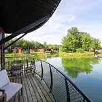Sky Pad Lakeside
