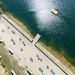 Nyaraló Sky Pad Lakeside Antoing