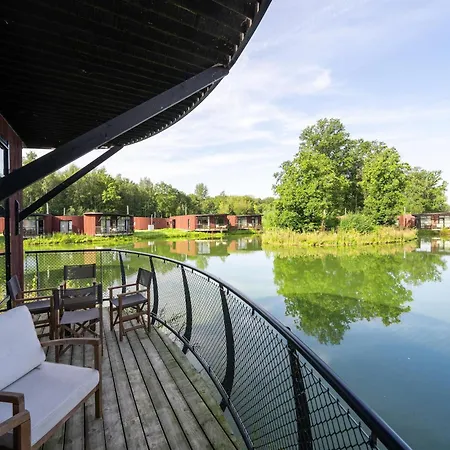 Sky Pad Lakeside