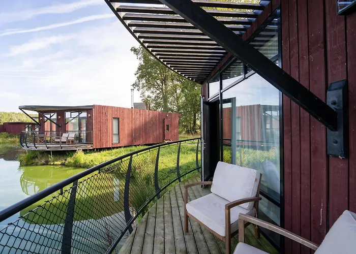 Sky Pad Lakeside